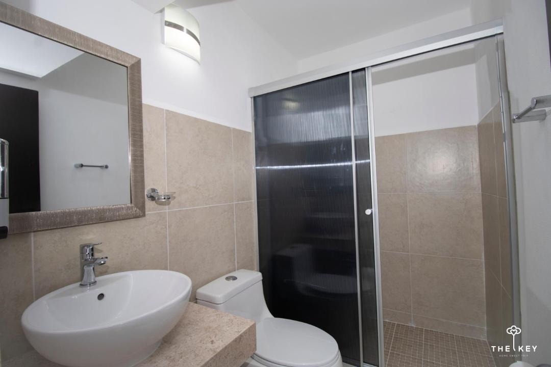 Photo of Bathroom in Jacinto Pat