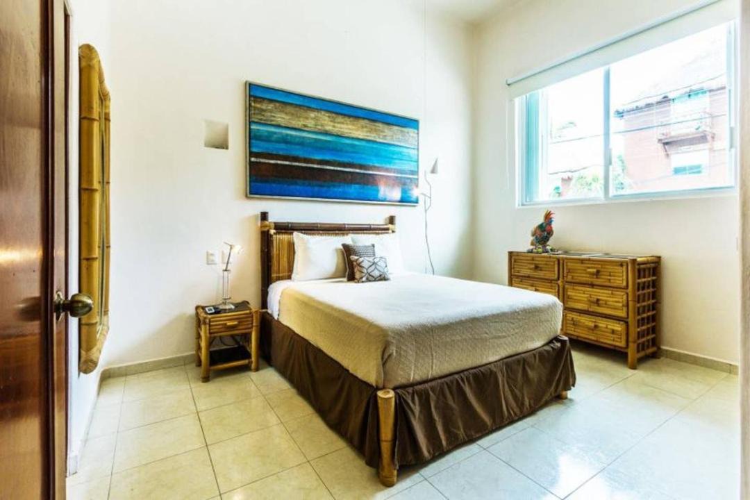 Photo of Bedroom in 12th Street