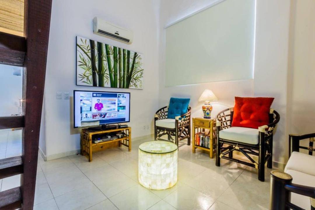 Photo of Livingroom in 12th Street