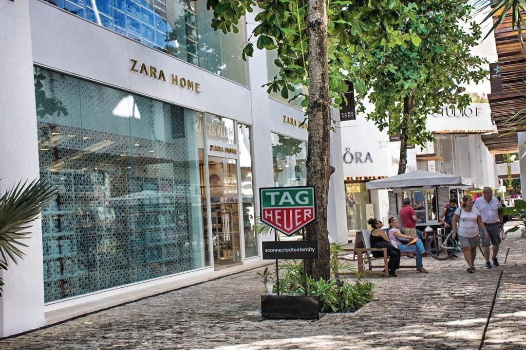 Photo of Buildings in Zazil-ha