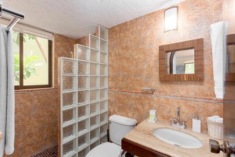 Photo of Bathroom in Puerto Aventuras