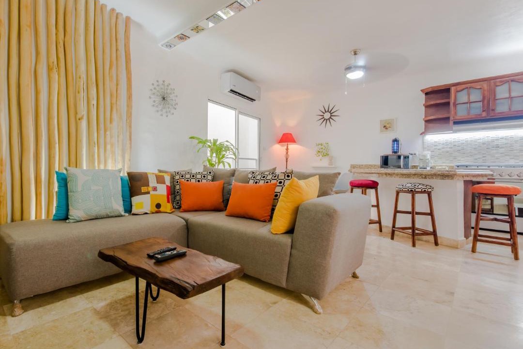Photo of Livingroom in Downtown