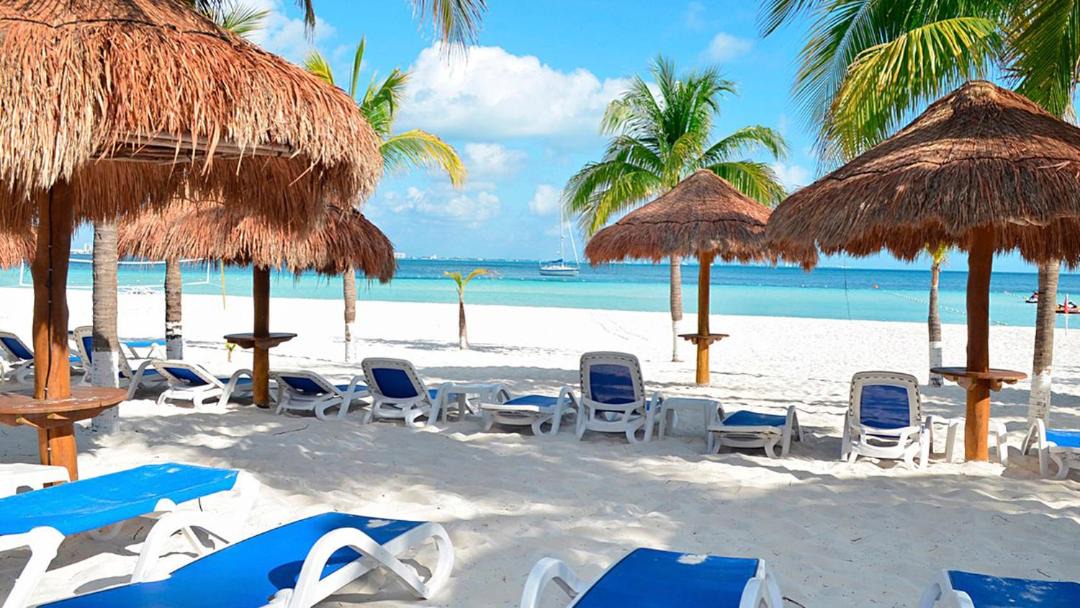 Photo of Others in Punta Cancun