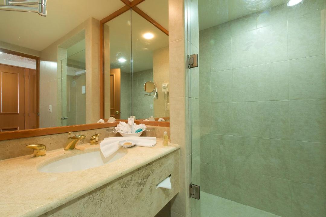 Photo of Bathroom in Zona Hotelera