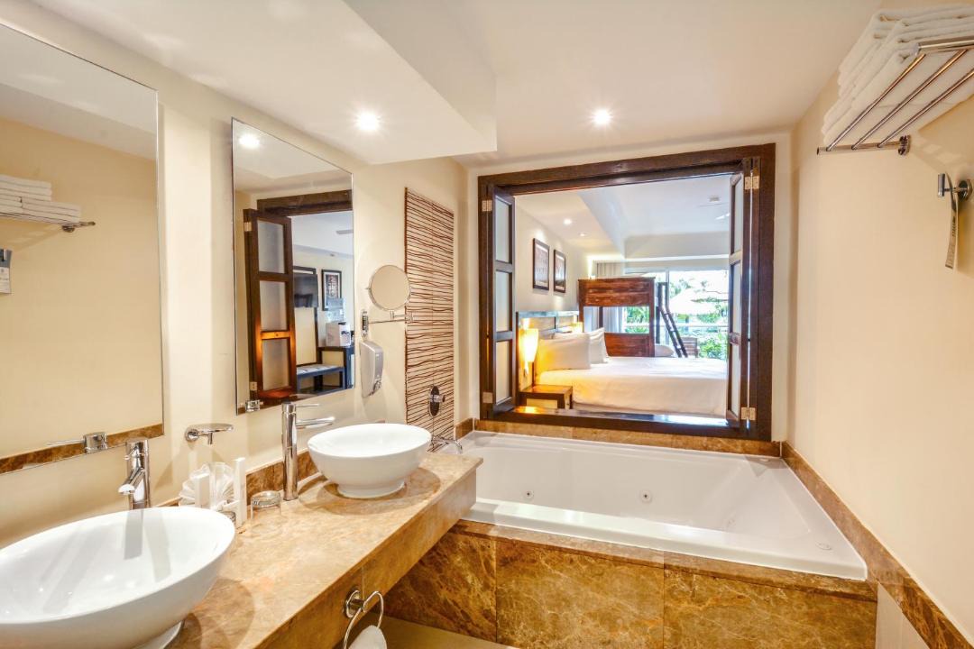 Photo of Bathroom in Playacar Zona Hotelera