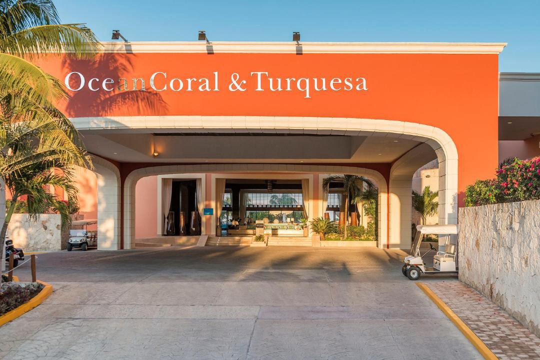 Photo of Buildings in Puerto Morelos