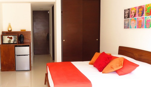 Grand Room (Takh B)