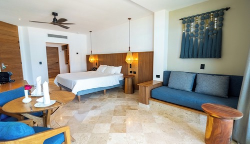 Junior Suite Ocean Front