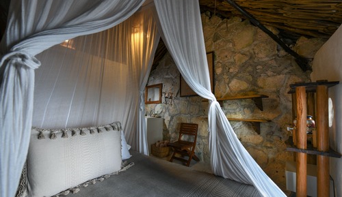 Ocean View Queen Bed Bungalow