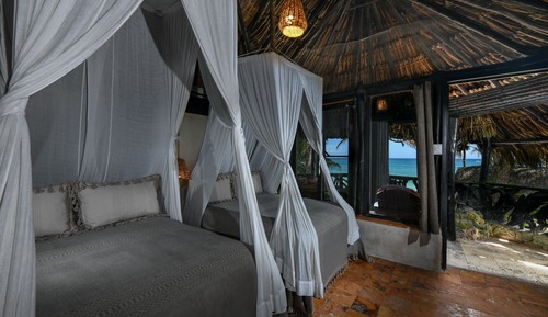 Ocean View 2 Full Beds Bungalow