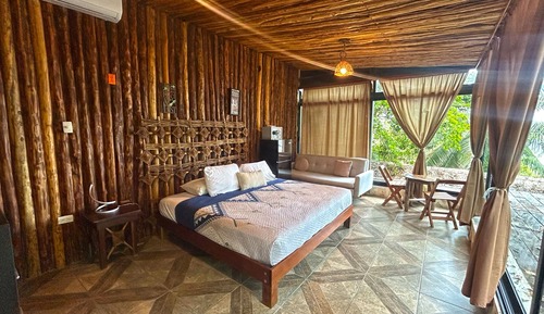 Panoramic Cabin