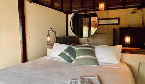 Exclusive Room, 1 King Bed, Terrace, Partial Ocean View