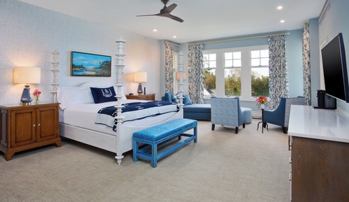 Superior Room, 1 King Bed (Luxury Waterview King)