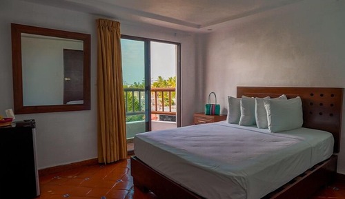 Comfort Double Room, Partial Ocean View