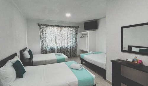 Classic Triple Room, City View