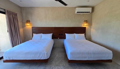 Deluxe Double Room, 2 Queen Beds, Balcony, Sea View