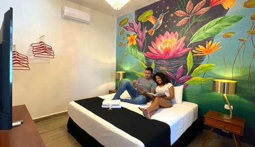 Deluxe Double Room, 1 King Bed, Private Bathroom, Garden View