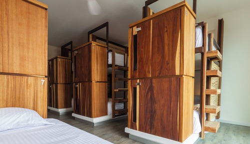 Standard Shared Dormitory, Women only