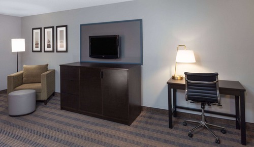 Studio Suite, 1 King Bed, Non Smoking, Hot Tub