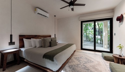 JUNGLE TERRACE SUITE