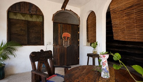 Basic Triple Room, Patio, Courtyard View