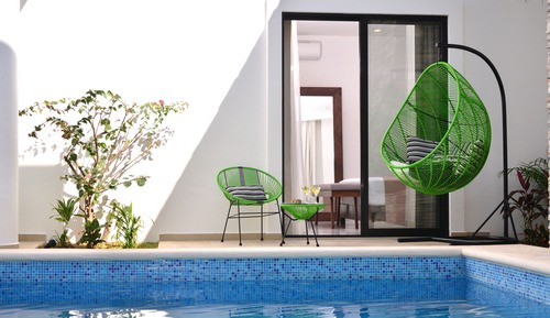 Grand Room, Poolside