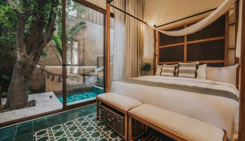 DELUXE ROOM PLUNGE POOL