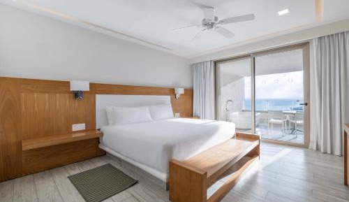 Junior Suite Ocean Front, 1 King