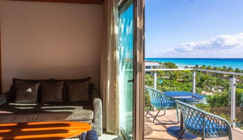 Platinum King Master Suite Ocean Front