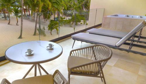 Family Selection Suite Beachside