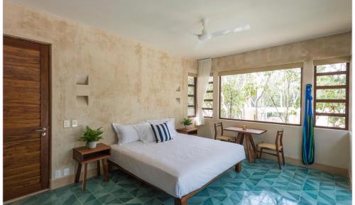Hideaway Royal Suite