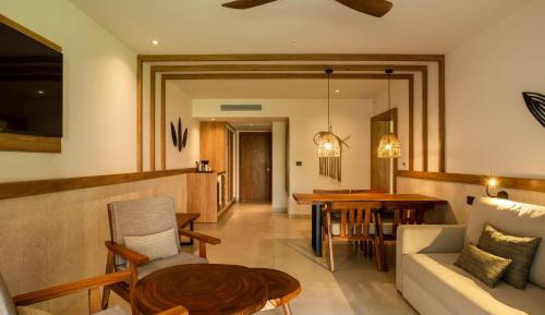 2 Bedroom Suite (1 Adult)