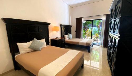 Quadruple Room with Pool View