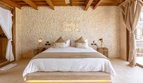 Deluxe Suite with Sea View