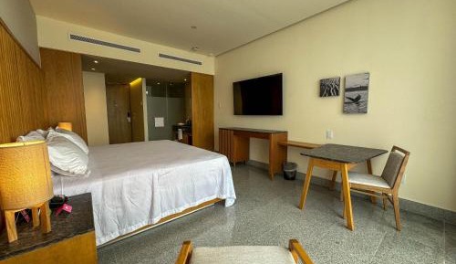 Deluxe Double Room with Side Sea View