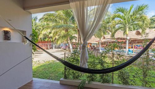Junior Suite with Pool View