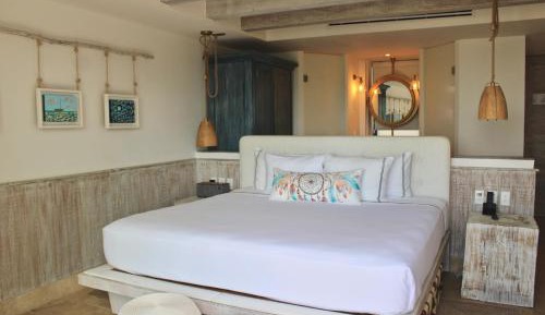 The Cozy One Suite King