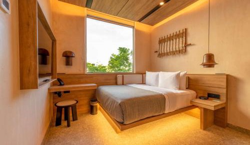 Queen Room