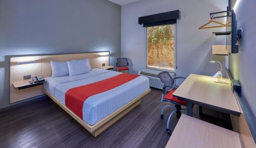 Queen Room