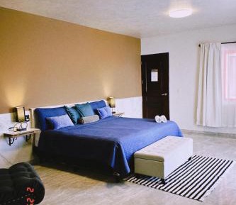 King Suite with Balcony & Lake View