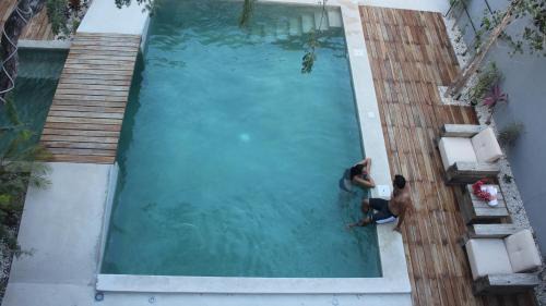 Suite King With Balcony and Pool View