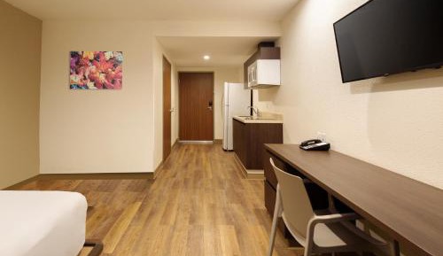 Queen Suite
