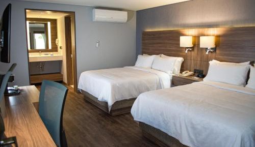 Standard Room with Two Queen Beds