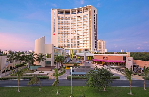 Downtown Cancun Hotel | Krystal Urban Cancun Centro
