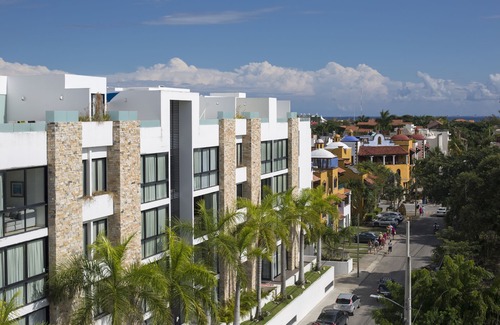 Downtown Hotel | Anah Suites by Sunest