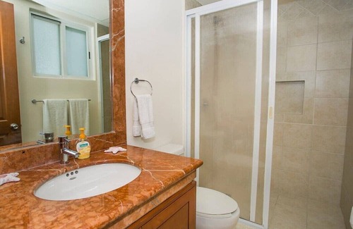 Gonzalo Guerrero Condo | Great 2BED Condo Near Beach! Pool+AC! Sleeps 8!
