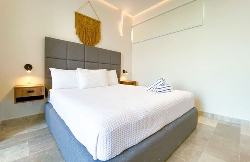 Zama Apartment | Spacious Room PH w/Private Pool & Terrace, Gym