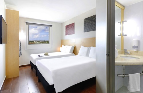 Downtown Cancun Hotel | Ibis Cancun Centro