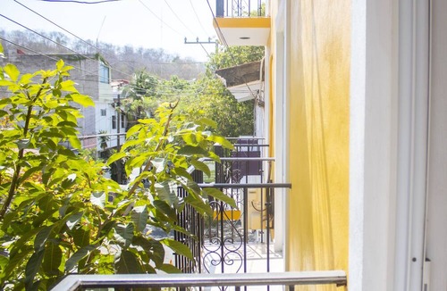 Crucecita Hotel | HOTEL OM DOWNTOWN