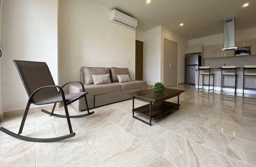 Ejidal Apartment | Dog friendly 2BR w/backyard, pool, gym, bbq, pking